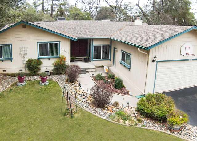 Property at 21855 El Oso Way, Sonora, CA 95370, 4 beds, 2.5 baths