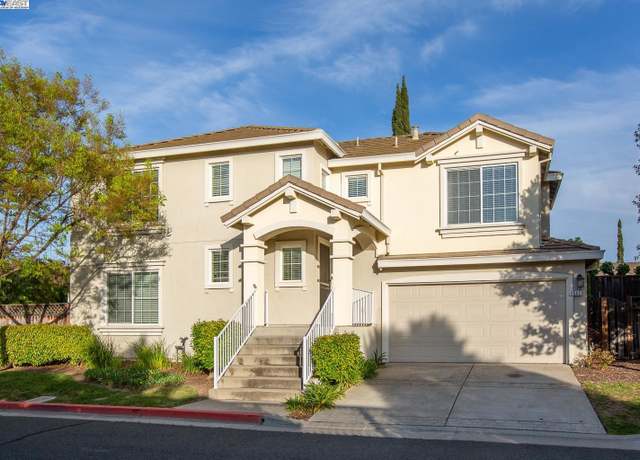 Property at 1542 Silverleaf Ln, Concord, CA 94521, 4 beds, 2.5 baths
