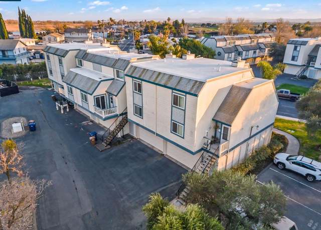 Property at 3660 Wells Rd, Oakley, CA 94561, 3 beds, 2 baths