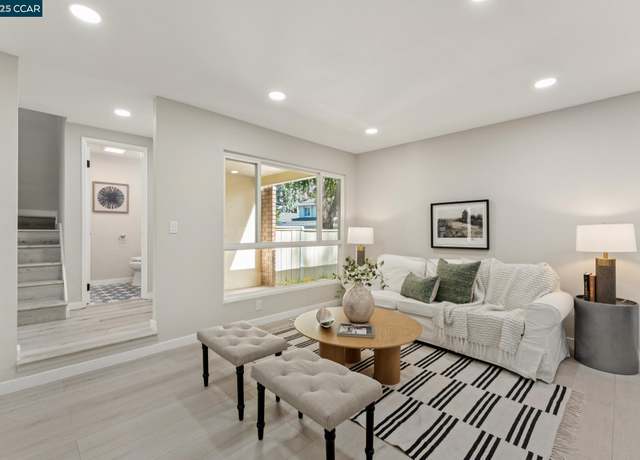 Property at 332 Kinross Dr, Walnut Creek, CA 94598, 3 beds, 2.5 baths