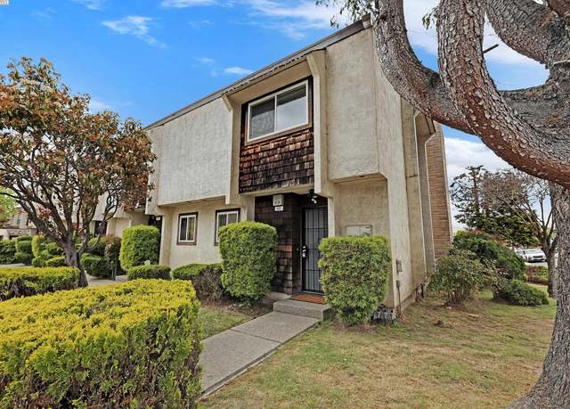 Property at 500 Thornton St, San Leandro, CA 94577, 2 beds, 1.5 baths