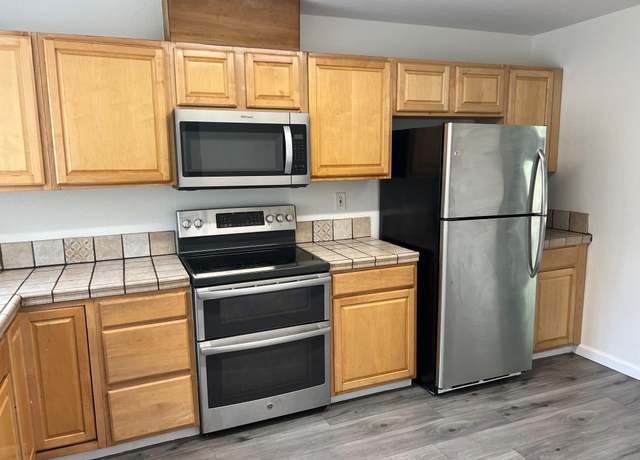 Property at 2202 Banyan Way, Antioch, CA 94509, 4 beds, 2.5 baths