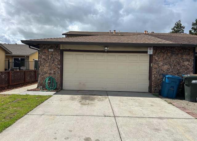 Property at 2202 Banyan Way, Antioch, CA 94509, 4 beds, 2.5 baths