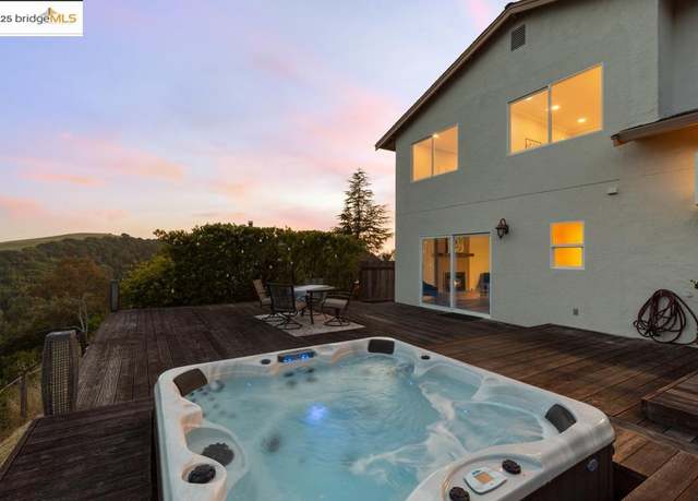 Property at 3495 Skyline Dr, Hayward, CA 94542, 3 beds, 2.5 baths