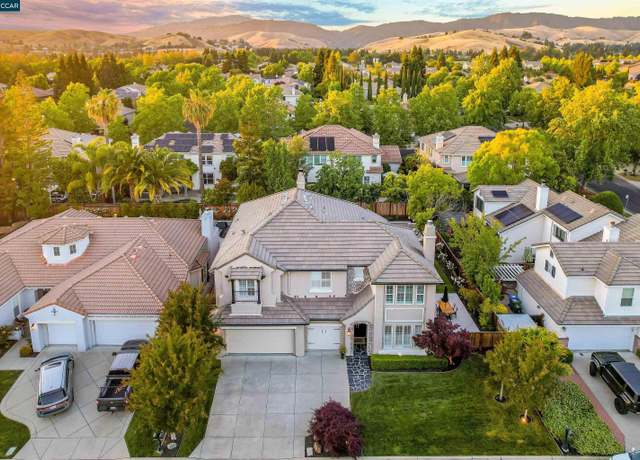 Property at 139 Shelterwood Ln, Danville, CA 94506, 5 beds, 3.5 baths