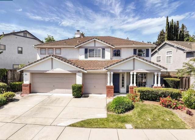 Property at 276 Oakwood Cir, Martinez, CA 94553, 6 beds, 3 baths