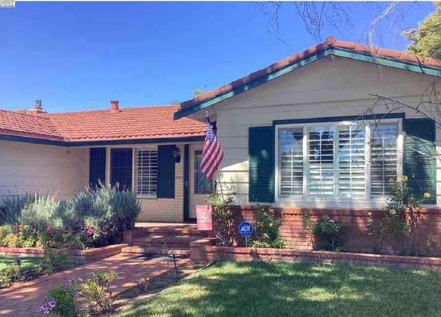 Property at 903 Lanewood Dr, San Jose, CA 95125, 4 beds, 2 baths