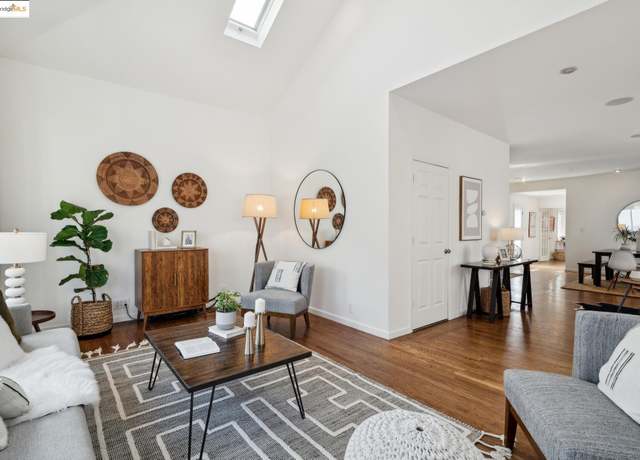 Property at 319 E 17th St, Oakland, CA 94606, 3 beds, 2 baths