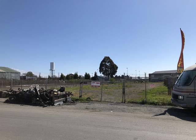Property at 812 Market Ave, Richmond, CA 94801