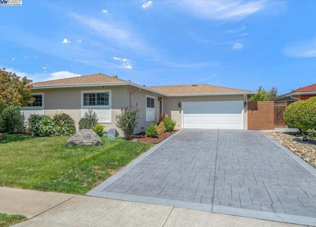 Property at 7412 Birkdale Dr, Newark, CA 94560, 3 beds, 2 baths