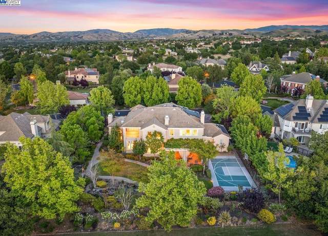 Property at 1751 Spumante Pl, Pleasanton, CA 94566, 5 beds, 4.5 baths
