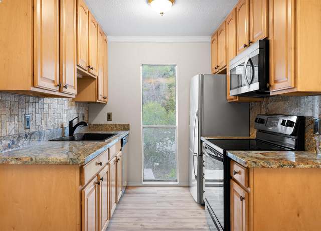 Property at 150 Sharene Ln #210, Walnut Creek, CA 94596, 2 beds, 1 bath