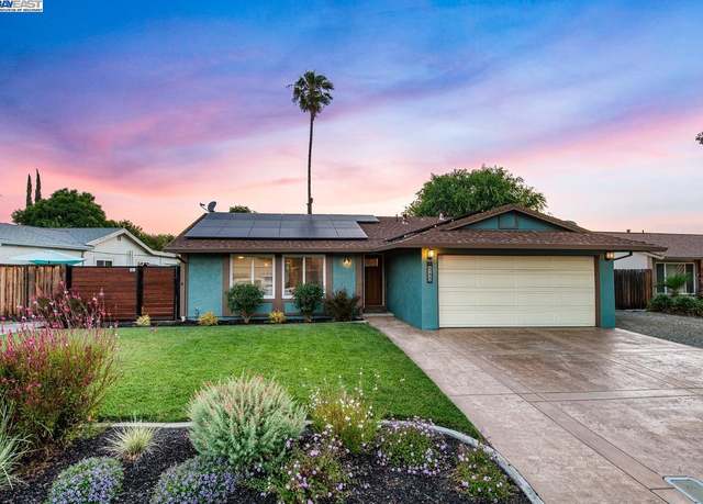 Property at 648 Buckeye Dr, Livermore, CA 94551, 3 beds, 1.5 baths