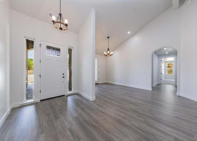 Property at 41436 Long Hollow Dr, Coarsegold, CA 93614, 3 beds, 2 baths