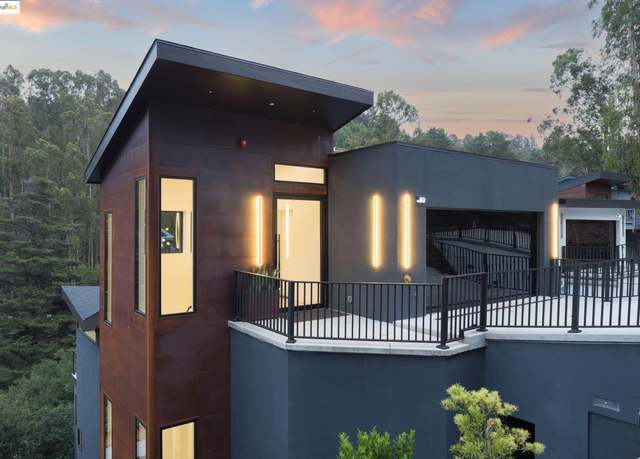 Property at 7270 Woodrow Dr, Oakland, CA 94611, 4 beds, 3.5 baths
