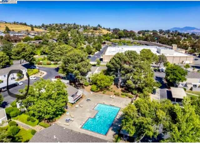 Property at 900 Southhampton Rd #24, Benicia, CA 94510, 3 beds, 1.5 baths
