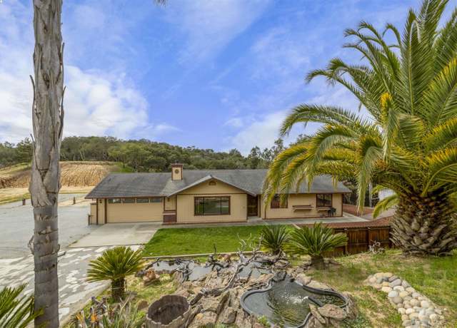Property at 6739 Leon Dr, Salinas, CA 93907, 3 beds, 2 baths