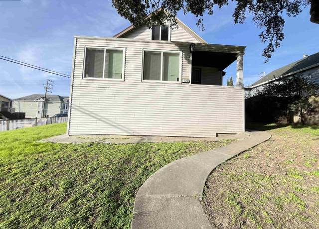 Property at 700 Pennsylvania St, Vallejo, CA 94590, 9 beds, 6 baths