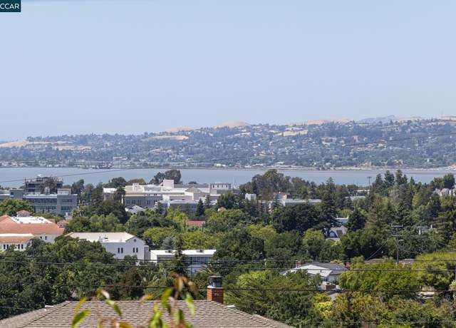 Property at 532 Bartolini Dr, Martinez, CA 94553, 4 beds, 3 baths