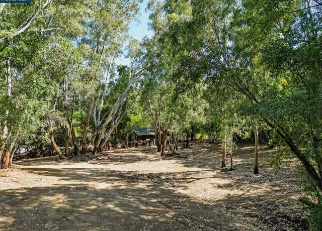 Property at 1491 Boulevard Way, Walnut Creek, CA 94595, 3 beds, 1 bath