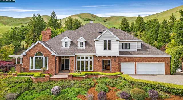 Photo of 50 Merrill Cir, Moraga, CA 94556