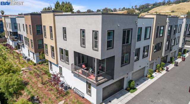 Photo of 25353 Parklane Dr, Hayward, CA 94544