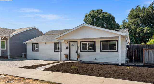 Photo of 590 S Q St, Livermore, CA 94550