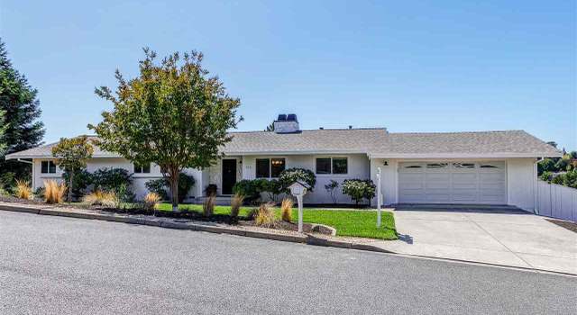 Photo of 122 Danefield Pl, Moraga, CA 94556