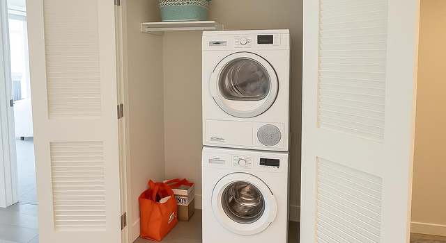 Photo of 10 Innes Ct #304, San Francisco, CA 94124