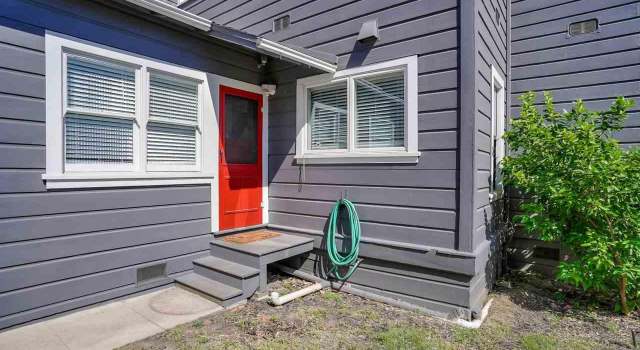 Photo of 4209 Howe St, Oakland, CA 94611