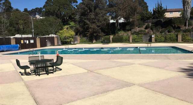 Photo of 1108 Parkridge Dr, Richmond, CA 94803
