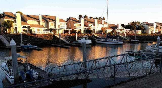 Photo of 200 Pelican Loop, Pittsburg, CA 94565