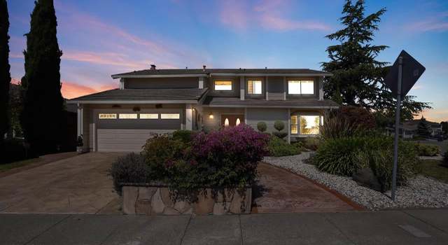 Photo of 17601 Chateau Ct, Castro Valley, CA 94552