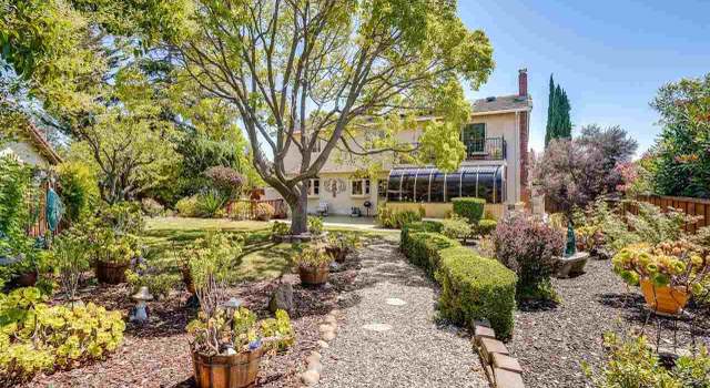 Photo of 17601 Chateau Ct, Castro Valley, CA 94552