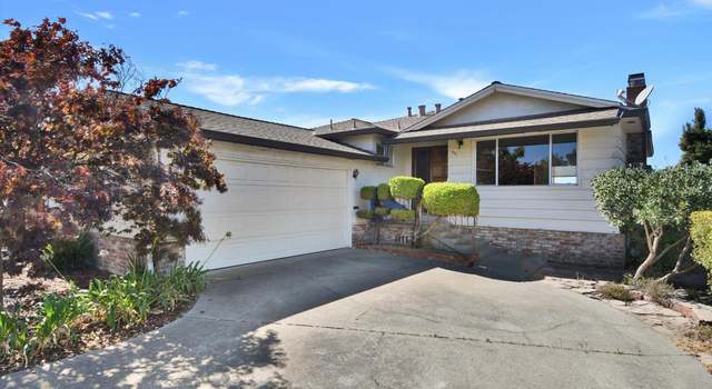 Photo of 401 Kitty Hawk Rd, Alameda, CA 94501