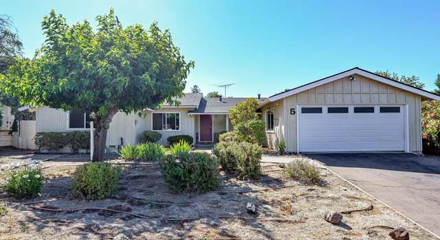 Photo of 5 Dickenson Dr, Moraga, CA 94556