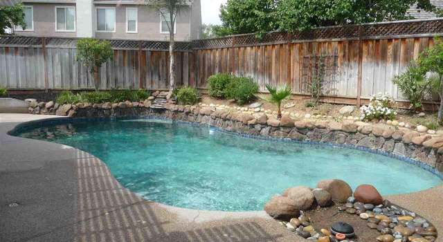 Photo of 1065 Crescent Dr, Brentwood, CA 94513