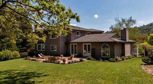 Photo of 2 Sunrise Hill Ct, Orinda, CA 94563