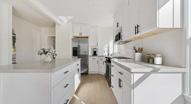 Photo of 7927 Plymouth St, Oakland, CA 94621