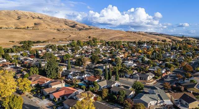 Photo of 651 Iroquois Way, Fremont, CA 94539