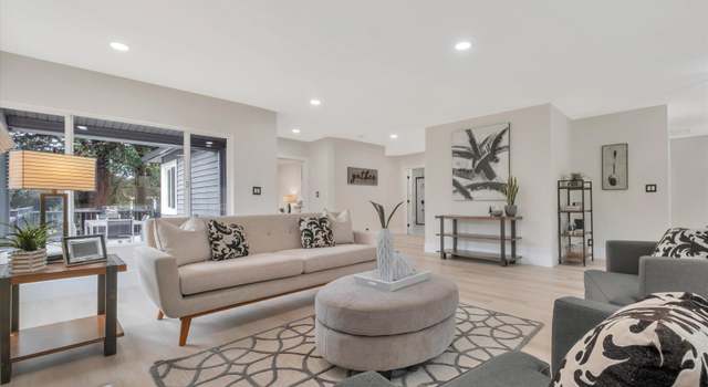 Photo of 10521 Stella St, Oakland, CA 94605