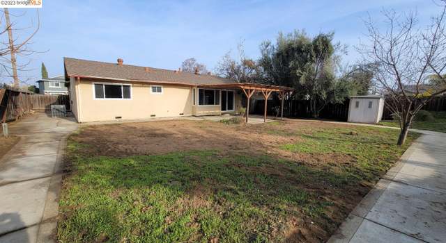 Photo of 841 Almond Dr, Oakley, CA 94561