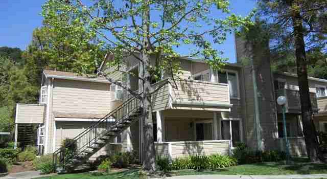 Photo of 720 Canyon Oaks Dr Unit E, Oakland, CA 94605