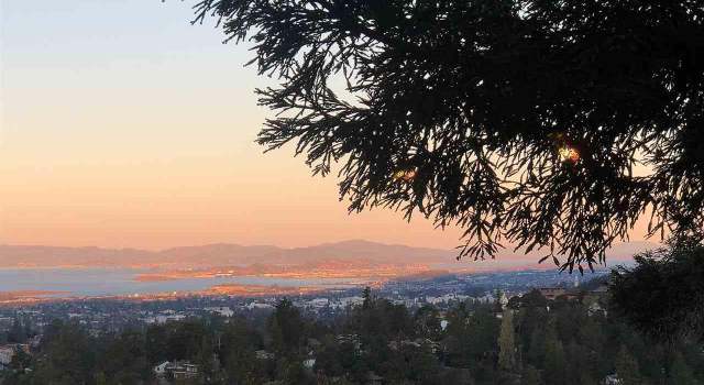 Photo of 6425 Snake Rd, Oakland, CA 94611