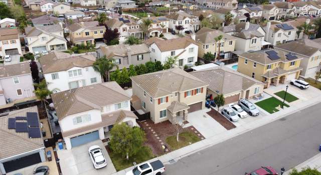 Photo of 300 Yellow Rose Cir, Oakley, CA 94561