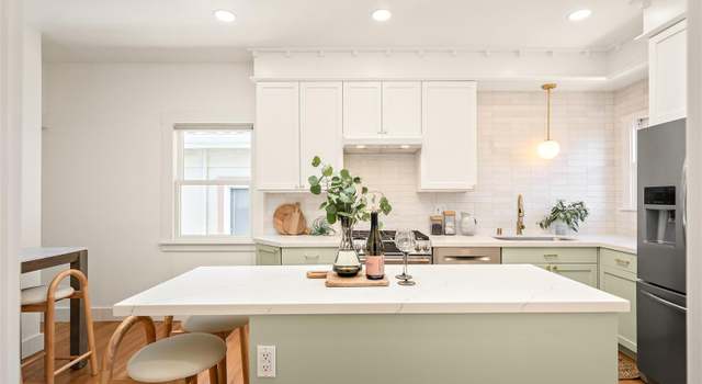 Photo of 428 Cavour St, Oakland, CA 94618