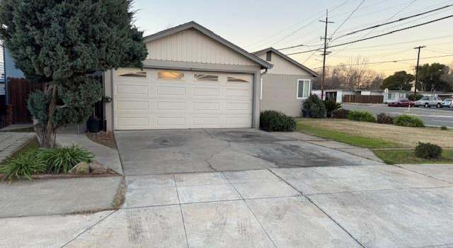 Photo of 1205 Marguerite St, Livermore, CA 94550