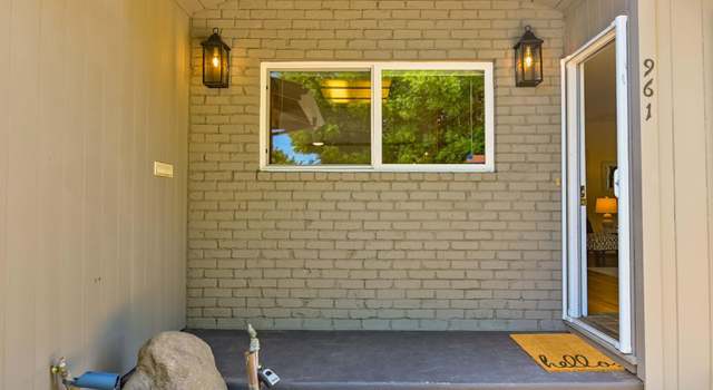 Photo of 961 Chalet Dr, Concord, CA 94518