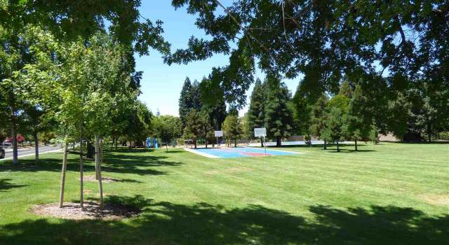 Photo of 3399 Smoketree Commons Dr, Pleasanton, CA 94566