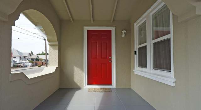 Photo of 3200 School St, Oakland, CA 94602